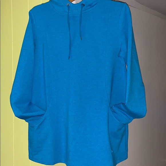 Roots ,Bright blue hoodie, thumb holes & pockets - Picture 8 of 13